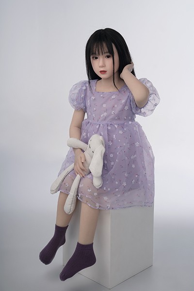 ラブドール ロリ