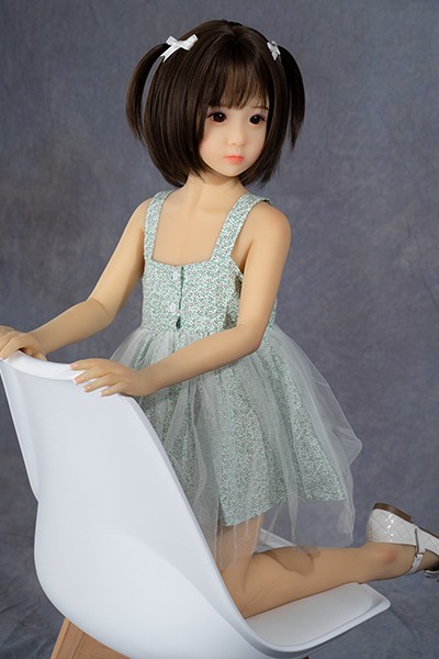 小学生 ラブドール