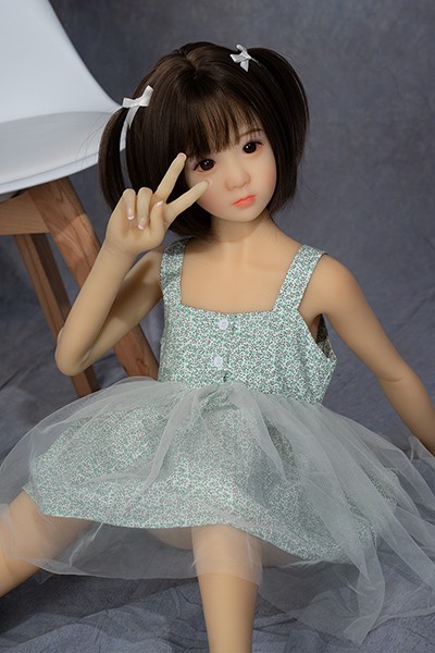 小学生 ラブドール