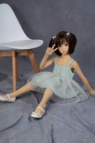 小学生 ラブドール