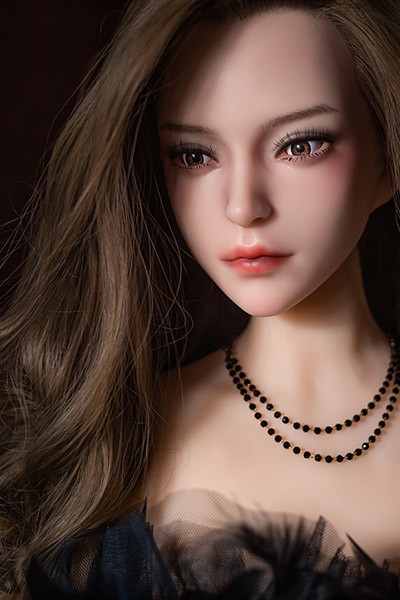 童顔ラブドールですが膣の深さは他の可愛いラブドールと同じ挿入すると刺激を生み出すヴァギナ。絶妙に計算された悶絶必至のねじれ構造の少女リアルドールは咥えこんだら最後の一滴まで搾り取ります。