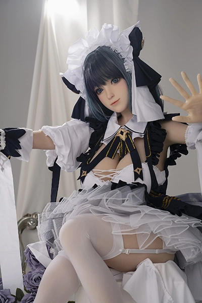 童顔 爆乳 ラブドール