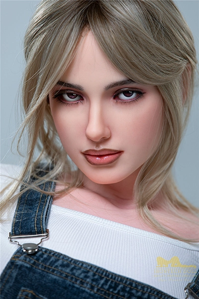 超乳 白人 シリコン 人形