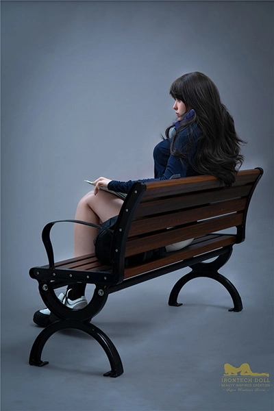 究極 リアルシリコン 人形