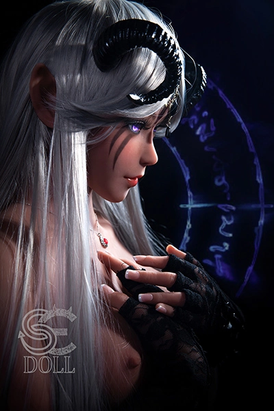 銀髪 女悪魔 ラブドール