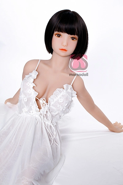 138cm 童顔 エロドール