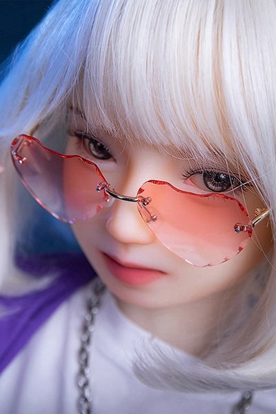 銀髪美女ロリドール