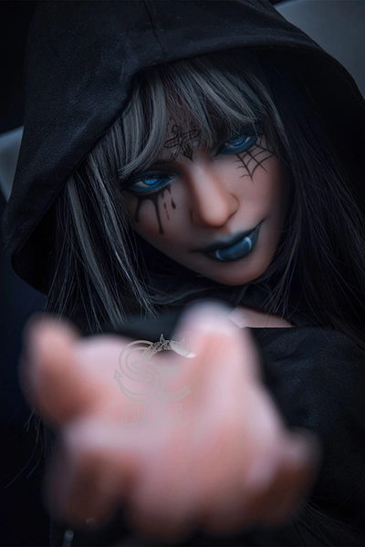  顔メイク等身大セックス人形