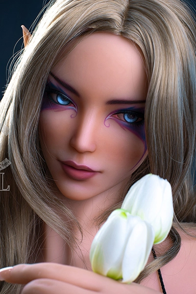 綺麗な美人ダッチワイフ