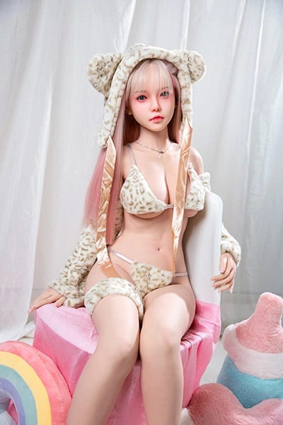 QitaDoll 162cm 幼真は癒し系でピンク色髪美少女、奇跡の清純美少女！！純粋無垢な清純系ダッチドールで童顔系の可愛いお顔、一度あったら魅了しちゃいます。