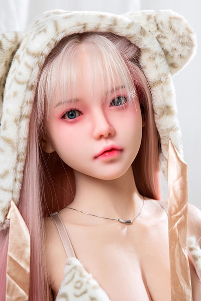 QitaDoll 162cm 幼真は癒し系でピンク色髪美少女、奇跡の清純美少女！！純粋無垢な清純系ダッチドールで童顔系の可愛いお顔、一度あったら魅了しちゃいます。