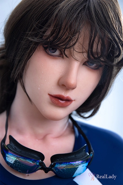   超 リアル ラブドール
