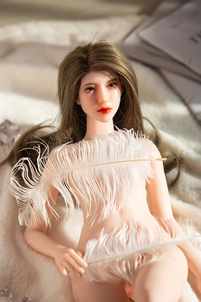 普乳ラブドール