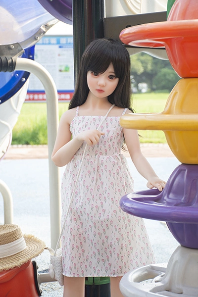 	童顔貧乳ダッチワイフ