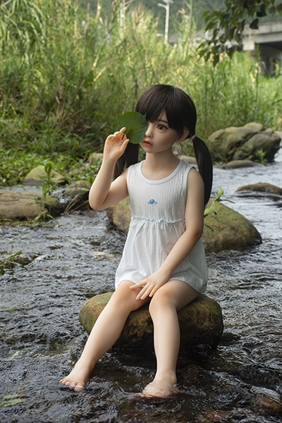 貧乳ラブドール