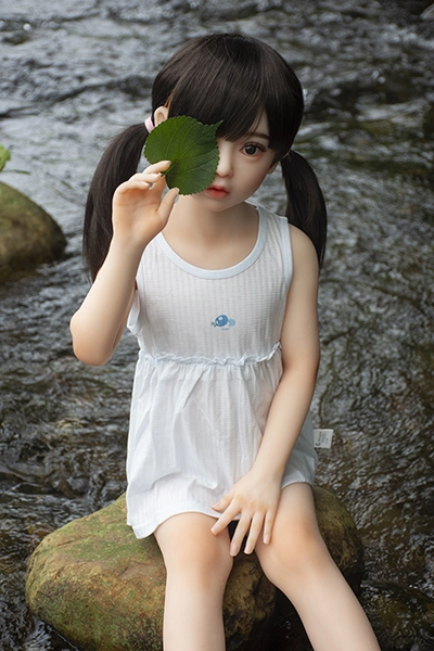 童顔貧乳ダッチワイフ 