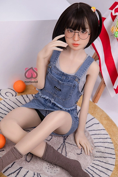 短い髪ラブドール