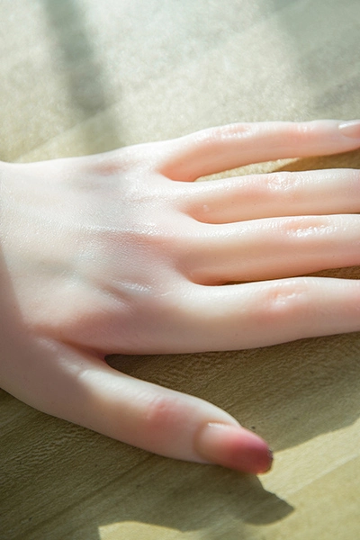 美白肌美人リアルドール