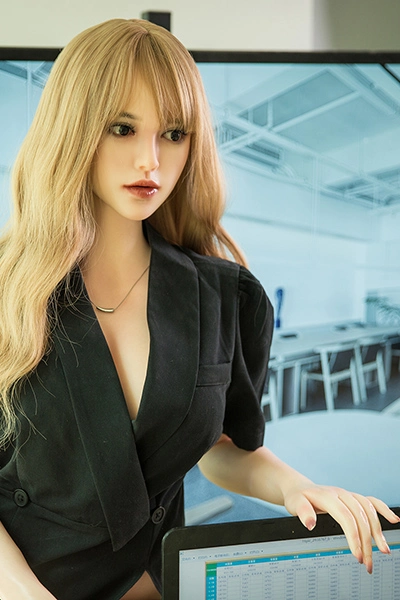 巨乳巨尻ラブドール