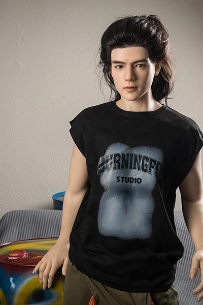 カッコイイ男性ラブドール