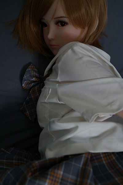  中胸ロリ美少女リアルラブドール