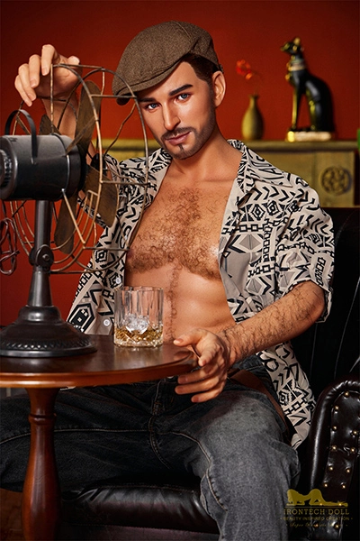  男性型ラブドール