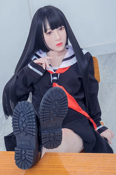  黒長髪ラブドール