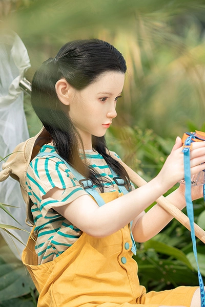 ロリータ 可愛い ダッチワイフ