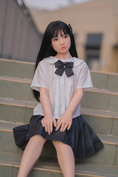 長黒髪シリコンラブドール