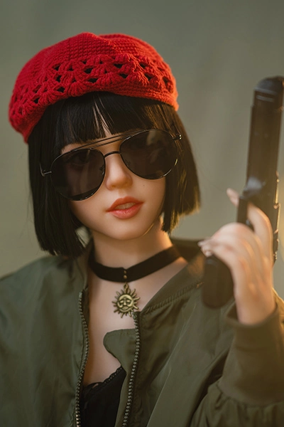 短髪リアルラブドール