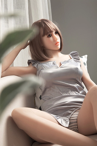 抜群の美貌ダッチワイフ