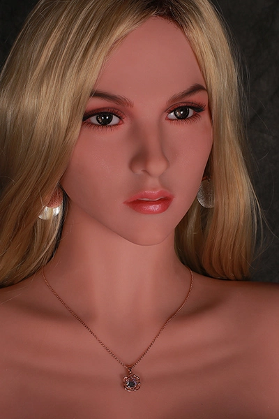 巨乳巨尻ラブドール