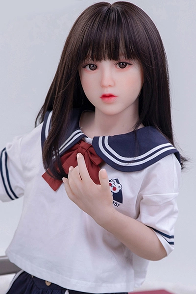 貧乳セーラー服セックスドール