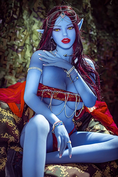 白い肌赤髪綺麗ギャルリアルドール