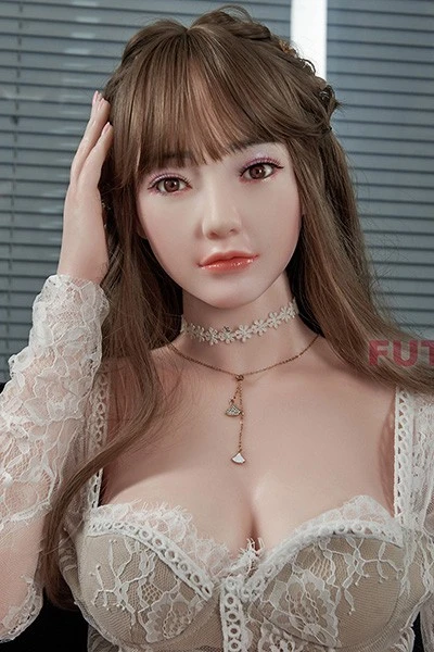 綺麗な顔ラブドール