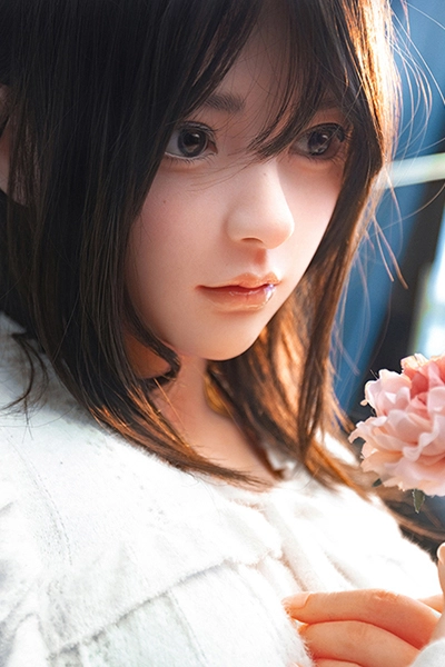  美巨乳シリコン ドール 