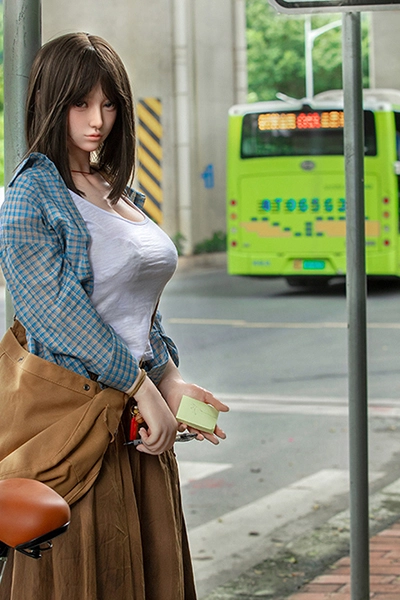  美少女等身大ダッチワイフ