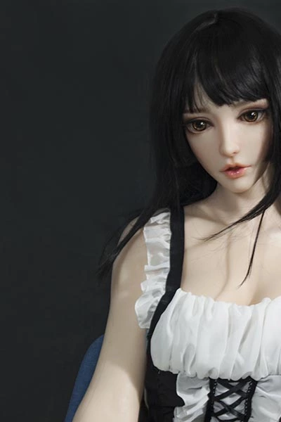 ElsaBabe 清楚系リアルラブドール