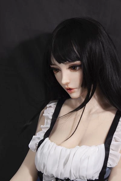 大人可愛いラブドール