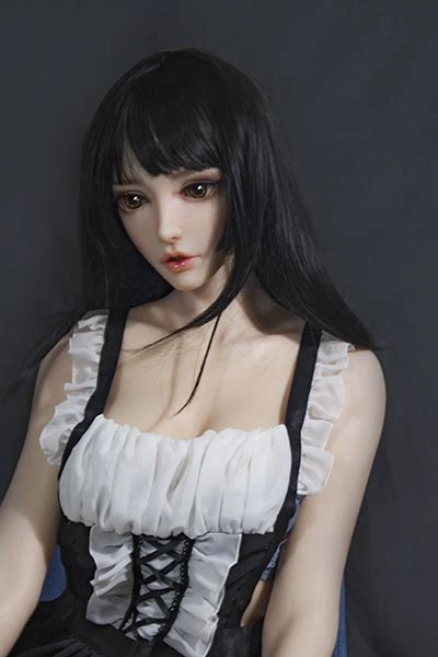 大人可愛いラブドール