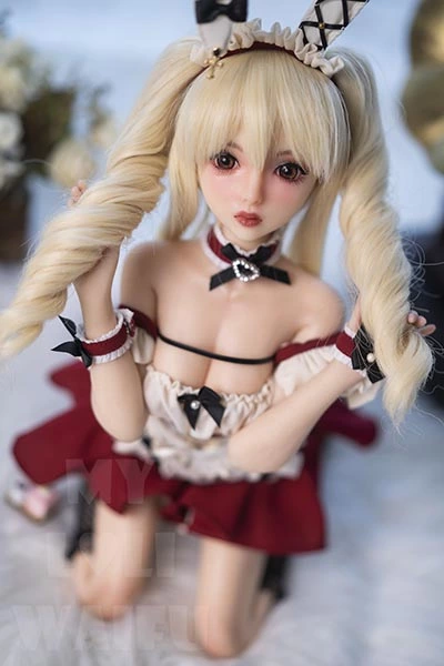 MLW DOLL 小柄ロリラブドール