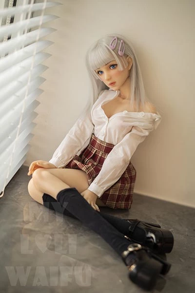 MLW DOLL 小型アダルトドール