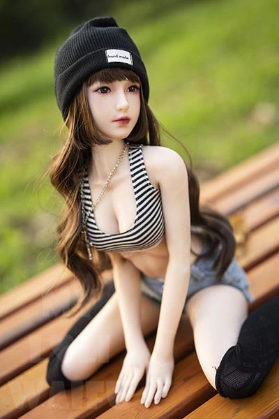 MLW DOLL 小柄ラブドール