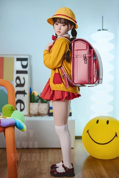 小柄リアルドール