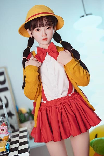 小柄リアルドール