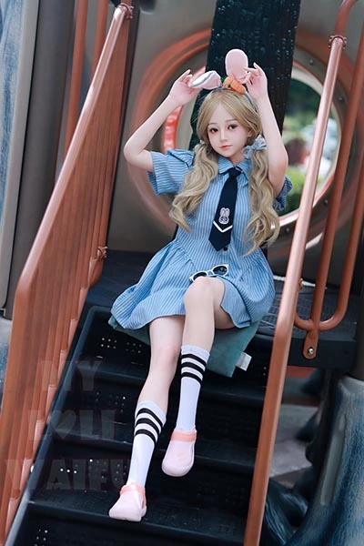 148cm Bカップ 小柄リアルセックスドール