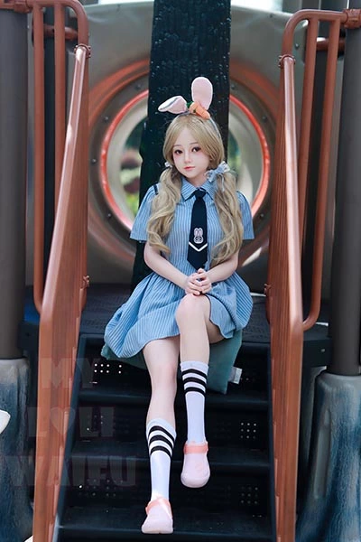 高級美少女ダッチワイフ