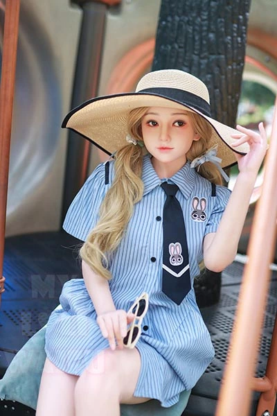 高級美少女ダッチワイフ