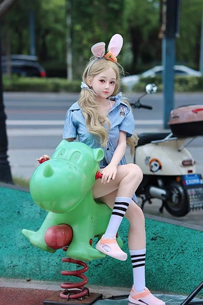 148cm Bカップ 小柄リアルセックスドール