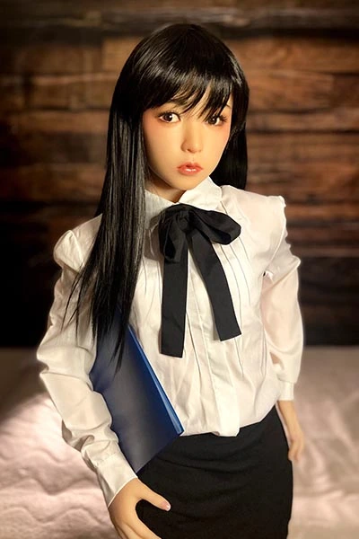 癒し系小柄リアルドール